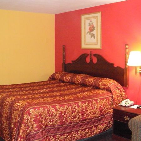 Sunrise Inn - Brownsville Екстер'єр фото
