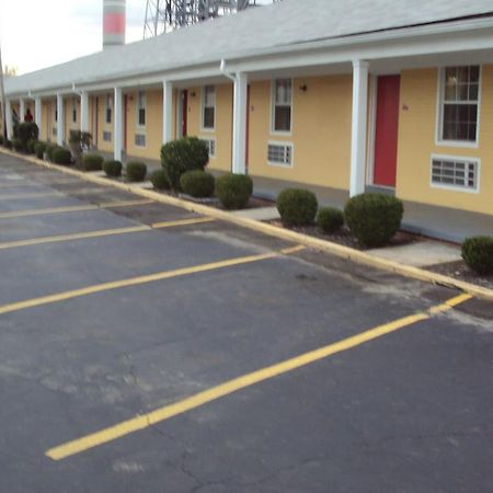 Sunrise Inn - Brownsville Екстер'єр фото